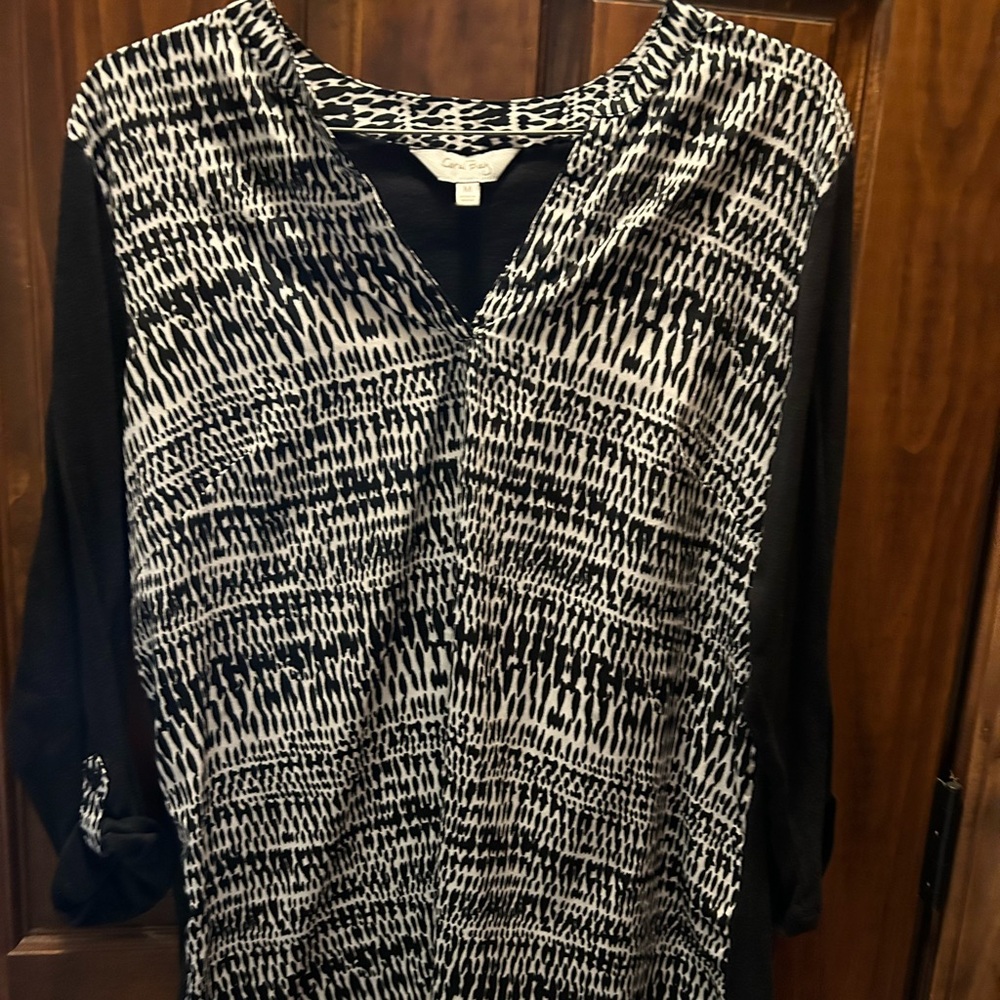 Great condition. No stains. Great quality.